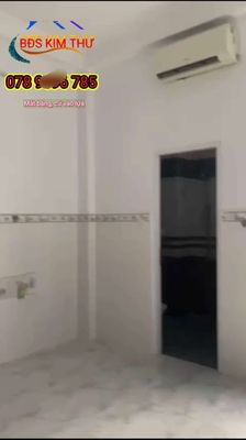 Super 4 bedrooms, 5 toilets, alley alleys.