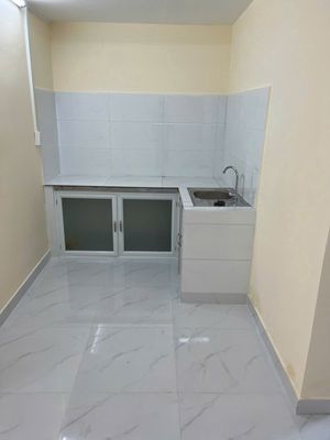 Rent a 4-level house with a float 100 meters wide, truck trail for storage at vp ty.