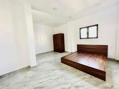 Y-shaped pledges at full balcony value
