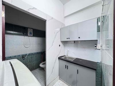 Super cool! Two bedrooms 40 m2 Full interior Balcon 4 03 car 100 meters University of District 10