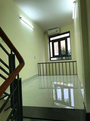 Rent the original Nguyễn Văn Đậu-- multiple floors, rooftops.