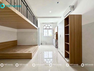 Open up a new building. Two sleeping spaces. Walk through the college.