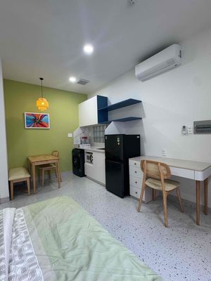 High-level balcony studio - Yên Thế, P. fresh paint