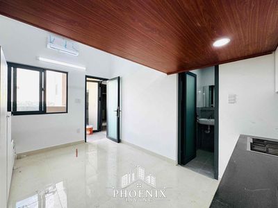 Opens up the new building - Full interior - how Huflit 10 p drove