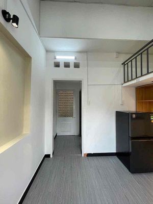 The price is super cheap, cool, close to the open university - medical university
