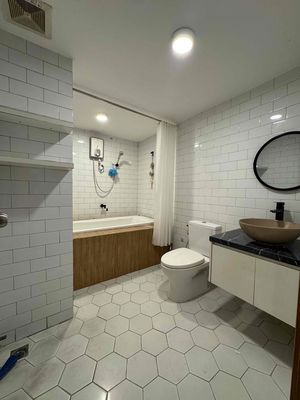 Rent the apartment 2 yards of garden 200 meters.