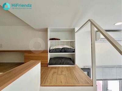 New service apartment is built right around Điện Biên Phủ. Walking through Red Eagle.