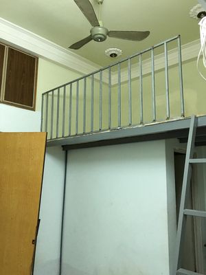Room is empty for you, guard, private toilet counter. Security is quiet.