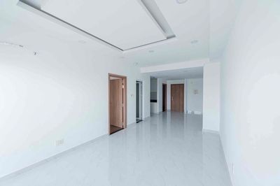 Hot - new Conic Boulevard building for rent