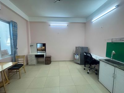Hotel 68/27 Út Tịch, near Trg College, mid-level Dzi, airline