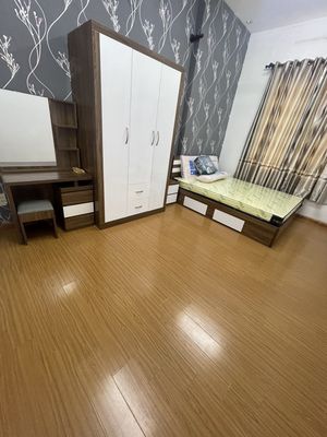 Rent a room near University of Bang, Erm, Fan...