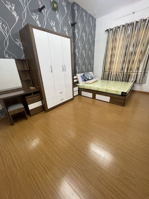 Rent a room near University of Bang, Erm, Fan...