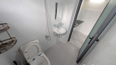 It's the owner of a new, wide Thủ Đức room.