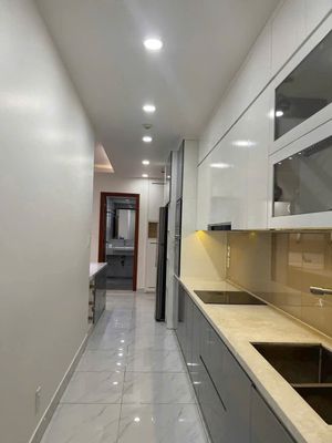 Hùng Vương, District 5: 92 m2, 3 p sleeping, new interior, 16.5 million