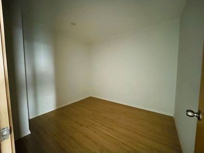 Hot-stealed two bedrooms. Two, 10.5 million empty houses in the Skyline District 7