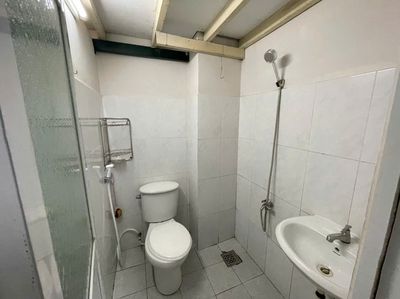 It's the owner who rented room - 10th,09 11th Street, P. Thủ Đức