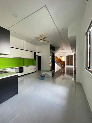 Two fronts with elevators, nice new houses, business.