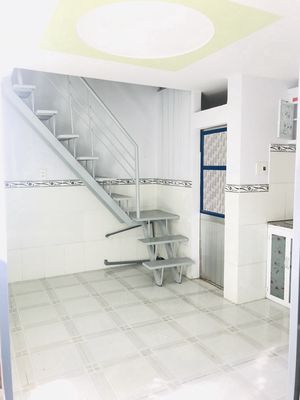 Rent in District 12, security, clean, electric clock, private water.