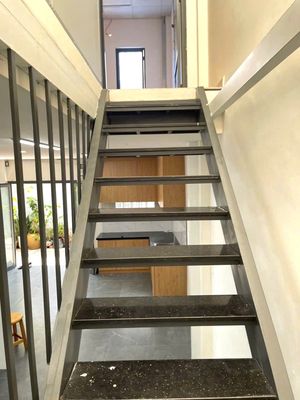 [10 million] Rent nnc Âu Dương Lân District 8. (4.5 X9) 2 stories, 2 bedrooms, New Pages