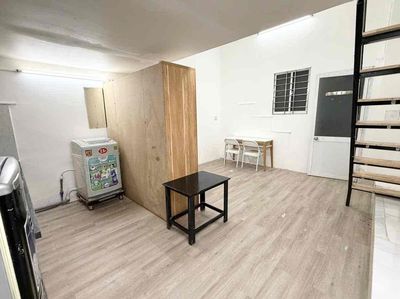 It's the owner who rents a ground-one-story walk, uth, no limit on the In-