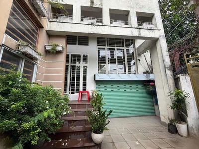 10*20 M. 3th floor bedroom 4. 4 toilets bordering airport - aeon Tân Phú