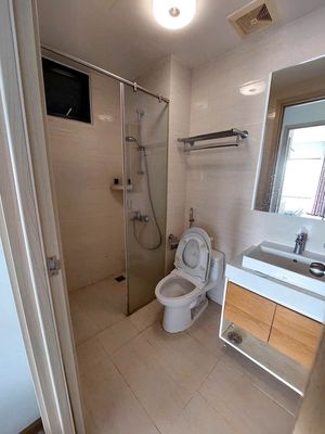 Hong Kong apartment, Phan Hymie, Gò Vấp: Two bedrooms, new furniture, nine million.