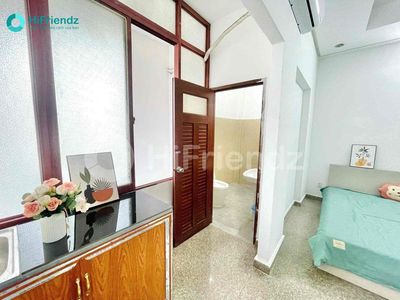Cheap studio near the airline academy - vhu - commercial