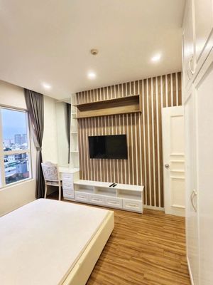 Rend the officetel at the corner of two bedrooms - sunrise City View District 7