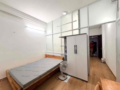 Hire two bedrooms. A washing balcony.