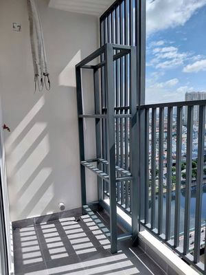 Just 8 million a month - a 50 M2 Agra residence house empty, into