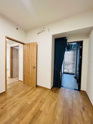 The apartment is empty. Akari City 2 bedrooms - a super good price of 9 million a month.