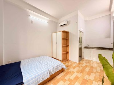 Tân Bình near the airport, the housekeeping, the University of Love,