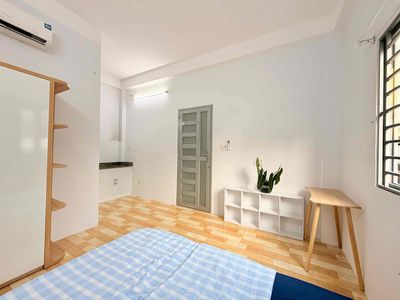 Tân Bình near the airport, the housekeeping, the University of Love,
