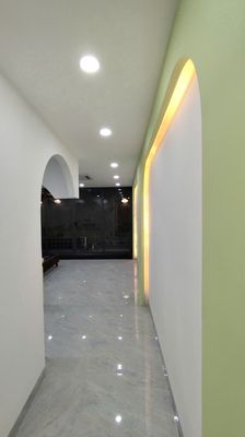 Nice room with a mini pool. Half of the rent in August.