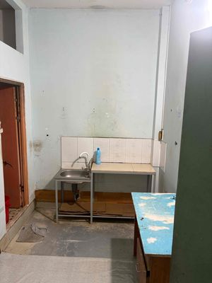 Two rooms are empty. One or two people live near the Leung Bridge.