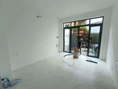 for rent: Phó Đức Chính, 131 1, Bình Thạnh district.