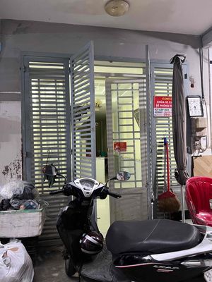 Rent an entire alley building in 1508 Lê Văn Lương.