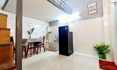 Rent a full-in-house elevator room at Hitz-Slad.