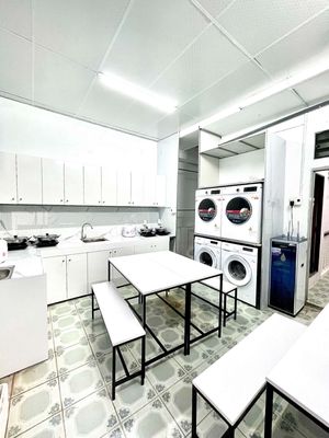 Room Sleepbox, senior hostel - 1 million7 full overhead, murder at the University of Science