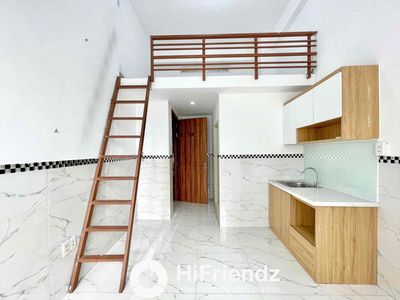 Rent Dupex balcony near Saigon University, Ueh 5 p rides, two meters high.