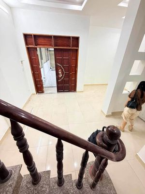Rent a Nguyễn Hữu Cảnh cash house, 1801 Funky T of them, 4 bedrooms