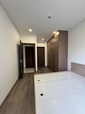 Rent two bedrooms that big 112 meters full of beautiful interiors 21 million a month right here-- Celadon City