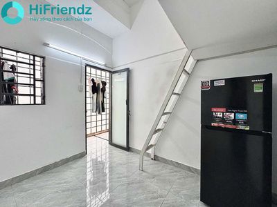 rented room with a guard near uth