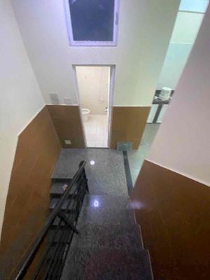 Rent an alley house.
