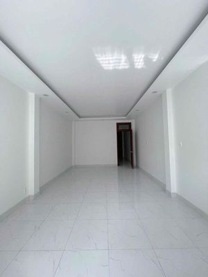 To rent the entire apartment to a multi-local building, area: 4 x16 m 3.5 sheets 5 bedrooms 4 toilets 20 million
