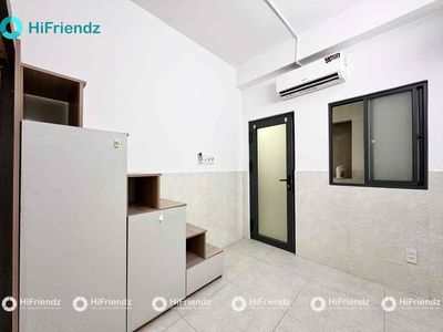 The air conditioner room is walking through the literature university.