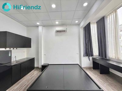 Rent the full interior luxry at the University of Geographer to take the tram.