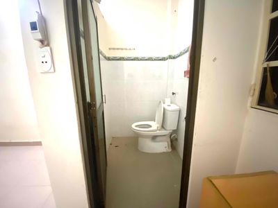 I'll have a room with the girls. I'll have two toilets.