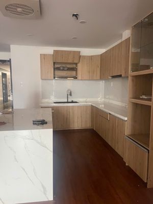 Central rental, Phạm Văn Hai,tb: 20 million, 200 meters, no furniture, three bedrooms.