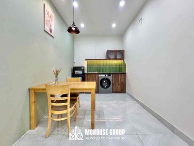To the Zqz Service apartment. 50 million a month renting 33 million to 888 million.